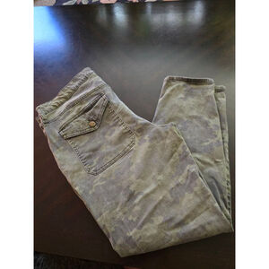 Plus Size AVA & VIV Flat Front Grunge Moto Jeggings Plus 18W Green Camo Stretch